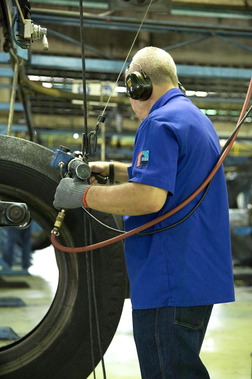 Manufacturing plant maintenance implementation